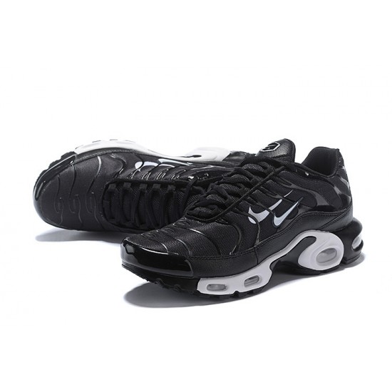 Perfectkicks (M) Nike Air Max Plus Tn Black and White Shoes